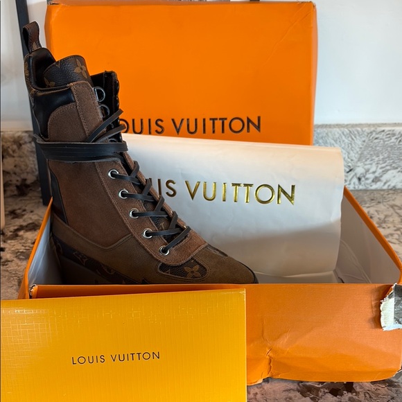 COPY - LV look a like desert boots - women’s - Picture 1 of 7